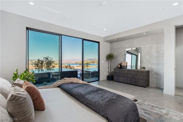 180 Still Shores Street, Henderson, NV 89011