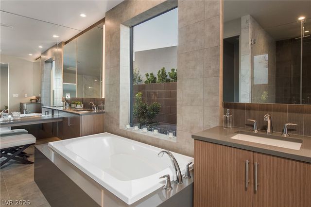 180 Still Shores Street, Henderson, NV 89011