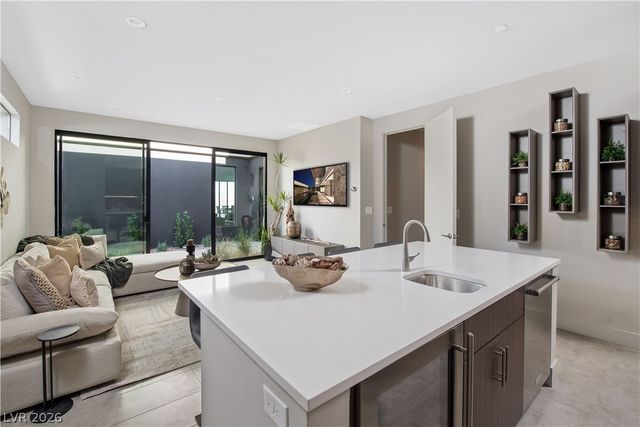180 Still Shores Street, Henderson, NV 89011