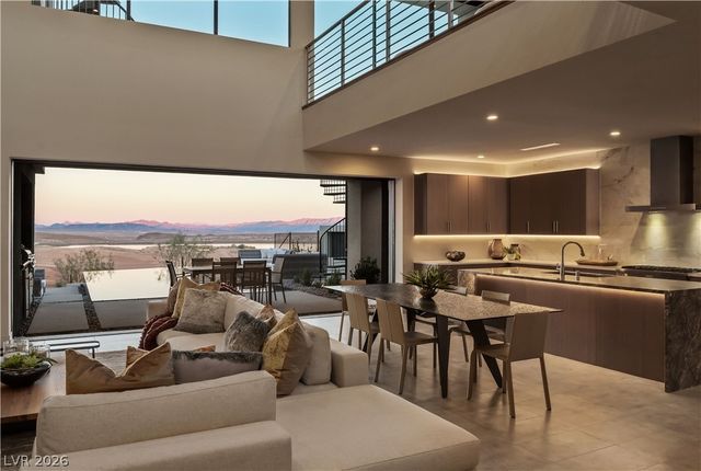180 Still Shores Street, Henderson, NV 89011