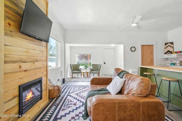 279 Birch AVE, Ponderay, ID 83852