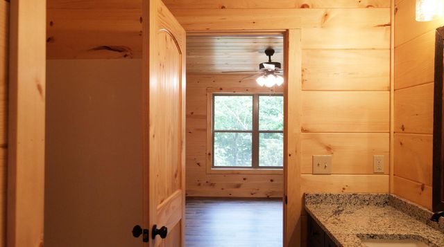 4913 Cote Way, Cosby, TN 37722