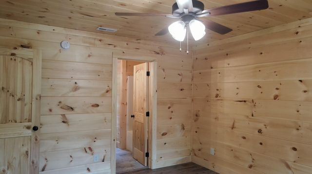 4913 Cote Way, Cosby, TN 37722