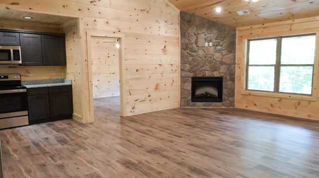 4913 Cote Way, Cosby, TN 37722