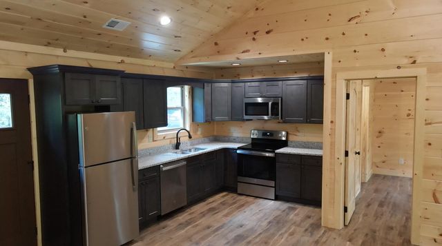 4913 Cote Way, Cosby, TN 37722