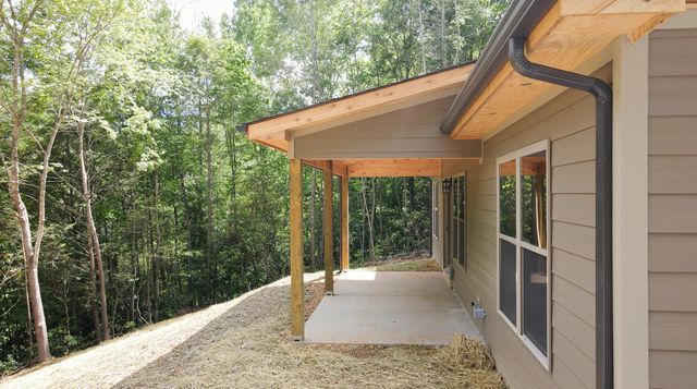 4913 Cote Way, Cosby, TN 37722