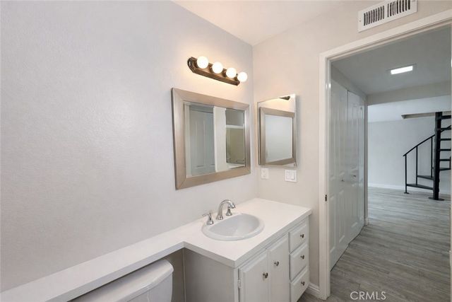 10520 Lakeside Drive N L, Garden Grove, CA 92840