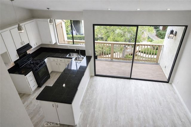 10520 Lakeside Drive N L, Garden Grove, CA 92840