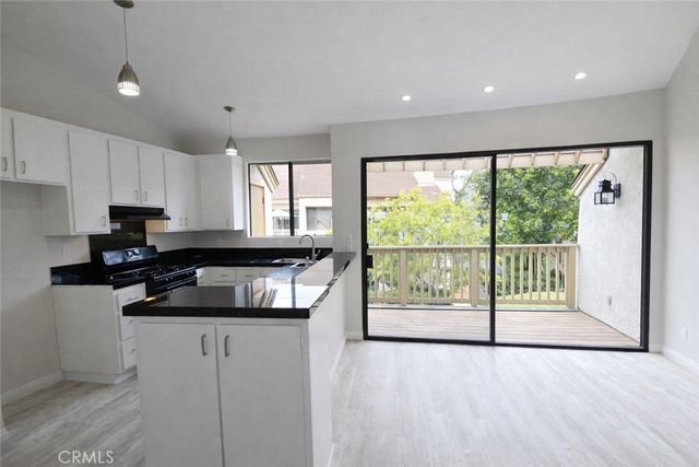 10520 Lakeside Drive N L, Garden Grove, CA 92840