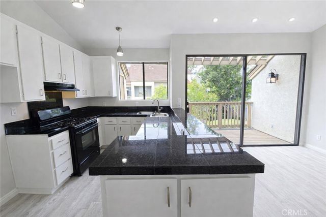 10520 Lakeside Drive N L, Garden Grove, CA 92840