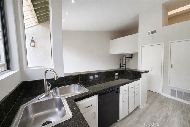 10520 Lakeside Drive N L, Garden Grove, CA 92840