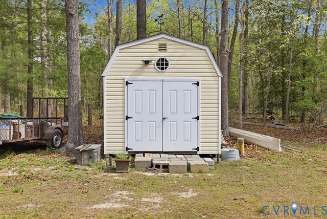 13311 Lewis Rd, Chester, VA 23831