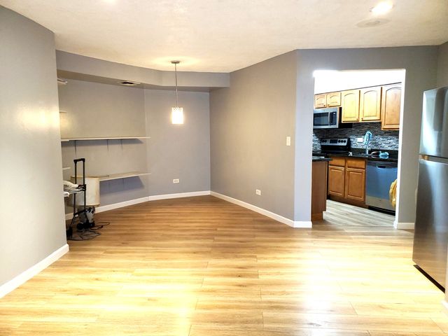3925 TRIUMVERA Drive 1A, Glenview, IL 60025