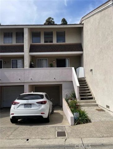 404 Brighton Springs, Costa Mesa, CA 92627