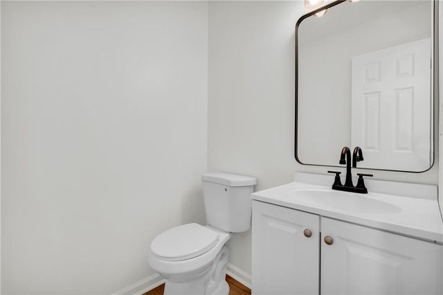 136 Calico Loop, Grantville, GA 30220
