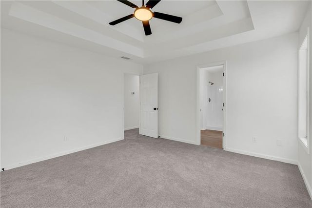 136 Calico Loop, Grantville, GA 30220