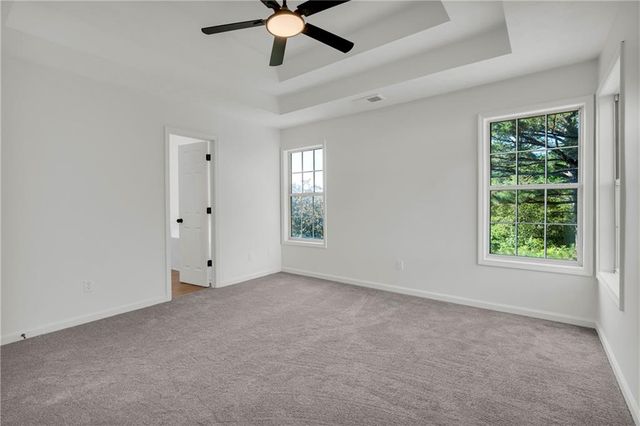 136 Calico Loop, Grantville, GA 30220