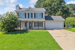 136 Calico Loop, Grantville, GA 30220