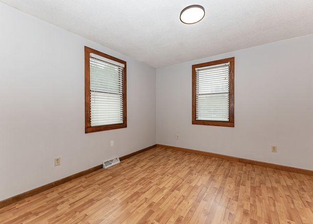 803 12th Street, Rapids City, IL 61278