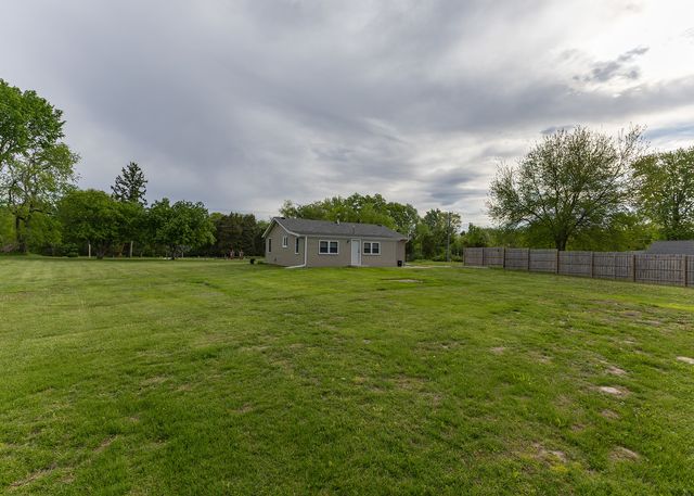 803 12th Street, Rapids City, IL 61278