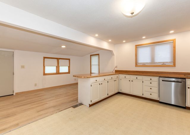 803 12th Street, Rapids City, IL 61278