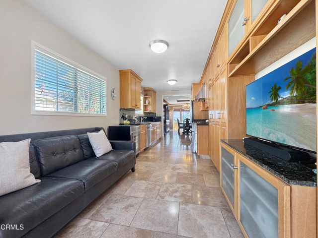 2333 Teasley Street, La Crescenta, CA 91214