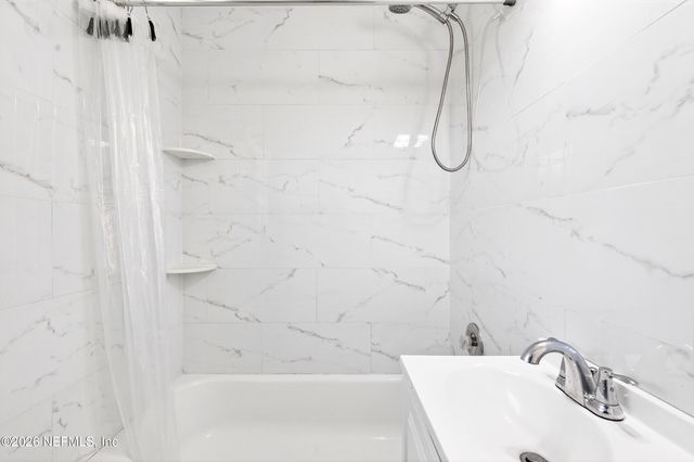 666 EDGEWOOD Avenue W, Jacksonville, FL 32208