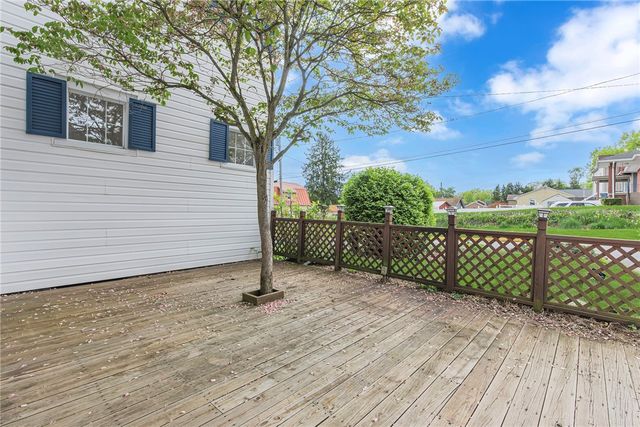 620 9th Ave, Patterson Heights, PA 15010