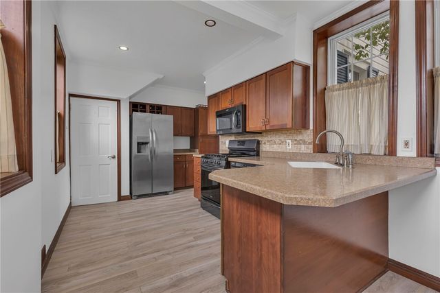 620 9th Ave, Patterson Heights, PA 15010