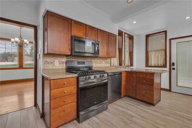 620 9th Ave, Patterson Heights, PA 15010
