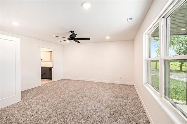 51 SE 208th Street, Holt, MO 64048