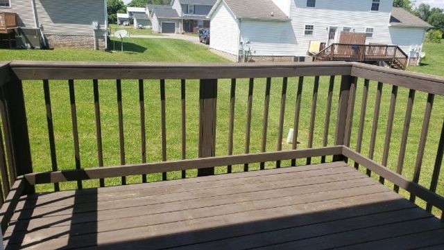 235 State Line Dr, Oak Grove, KY 42262