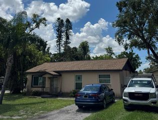 1710 54TH AVENUE E, Bradenton, FL 34203