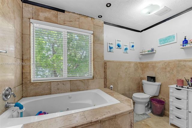 13891 SW 39th Ter, Miami, FL 33175