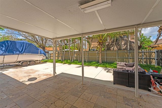 13891 SW 39th Ter, Miami, FL 33175