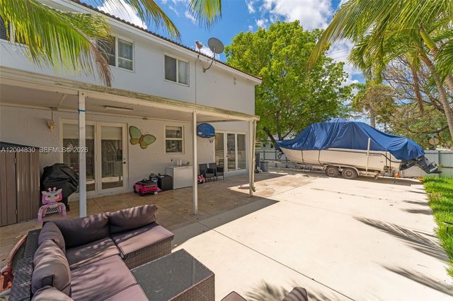 13891 SW 39th Ter, Miami, FL 33175