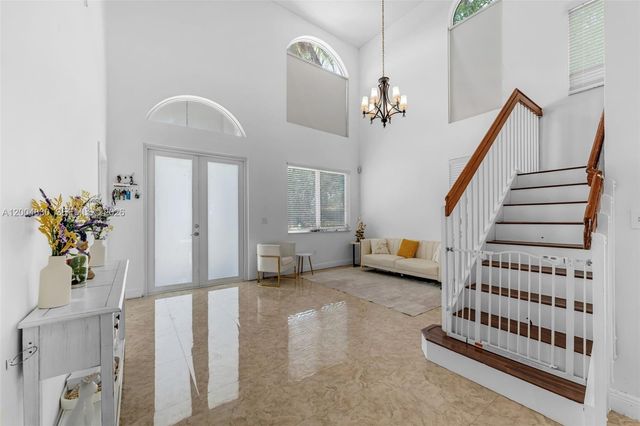 13891 SW 39th Ter, Miami, FL 33175