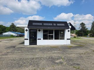 2645 S 11th St Street, Niles, MI 49120