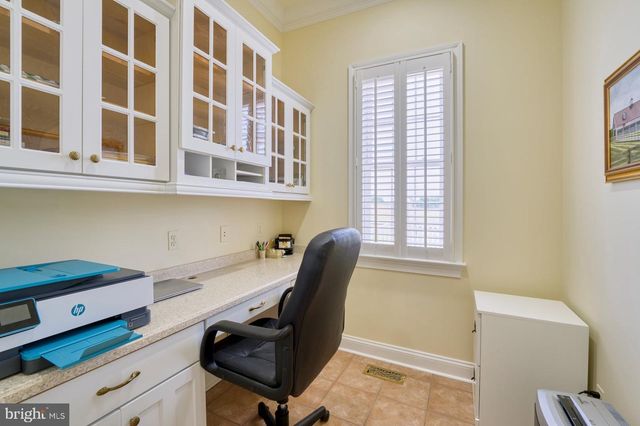 1233 EARLE RD, Charles Town, WV 25414