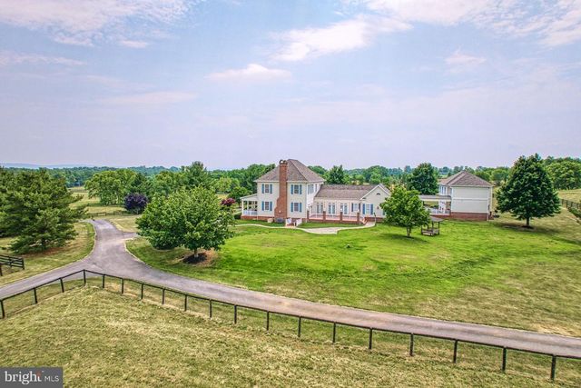 1233 EARLE RD, Charles Town, WV 25414