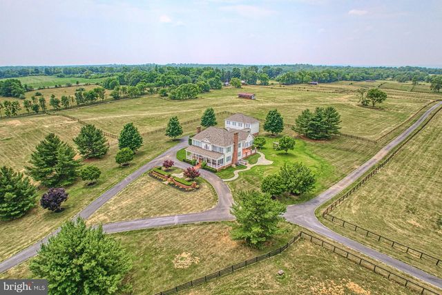 1233 EARLE RD, Charles Town, WV 25414