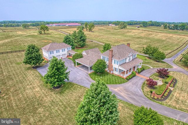 1233 EARLE RD, Charles Town, WV 25414