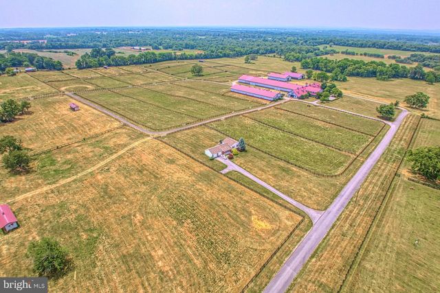 1233 EARLE RD, Charles Town, WV 25414