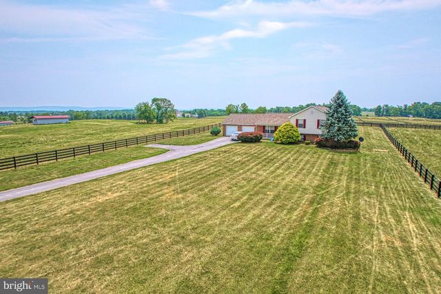 1233 EARLE RD, Charles Town, WV 25414