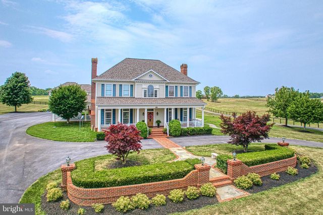 1233 EARLE RD, Charles Town, WV 25414