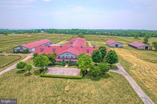 1233 EARLE RD, Charles Town, WV 25414