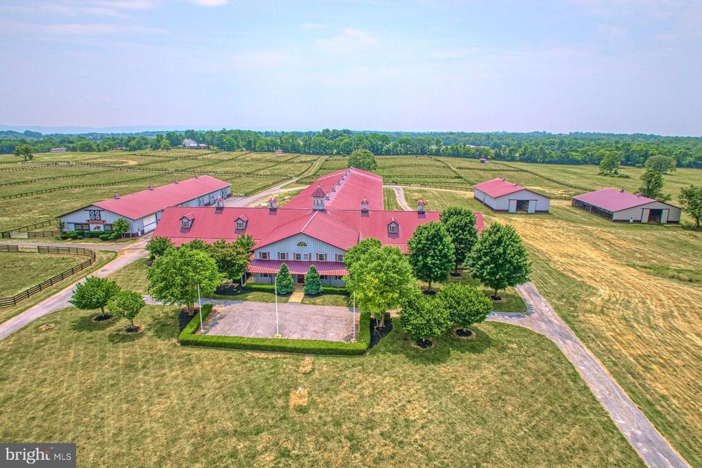 1233 EARLE RD, Charles Town, WV 25414