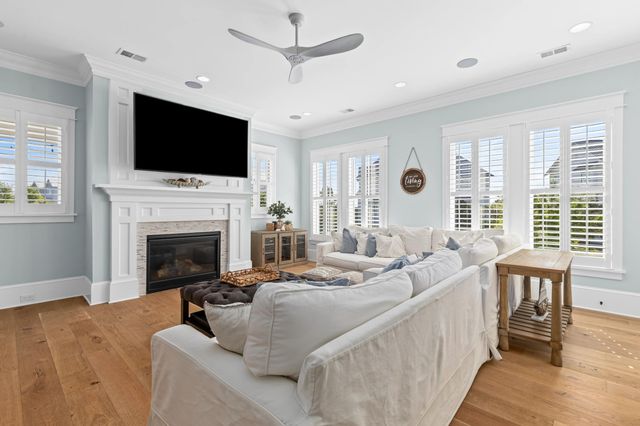 206 Foundry Street, Daniel Island, SC 29492