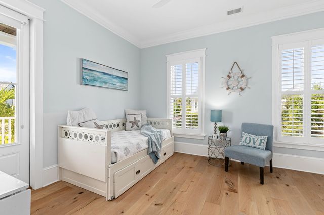 206 Foundry Street, Daniel Island, SC 29492