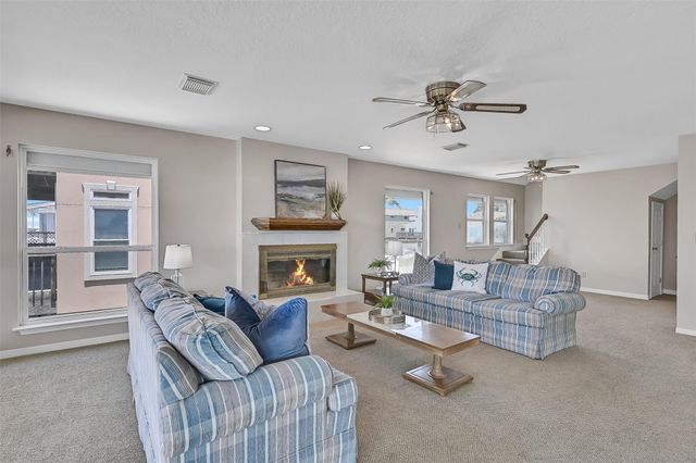 243 Isles End Road RR2, Tiki Island, TX 77554